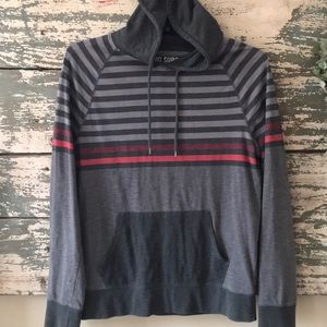 Light-weight men’s hoodie